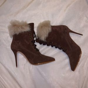 Manolo boots fit like 9.5